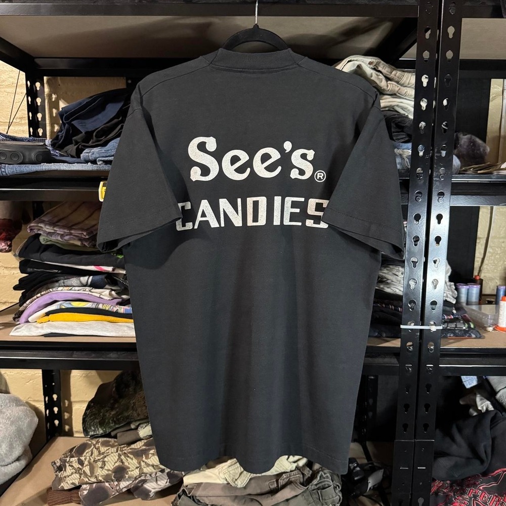 VINTAGE 80s See's CANDIES SINGLE STITCH Black Graphic Tee - Large